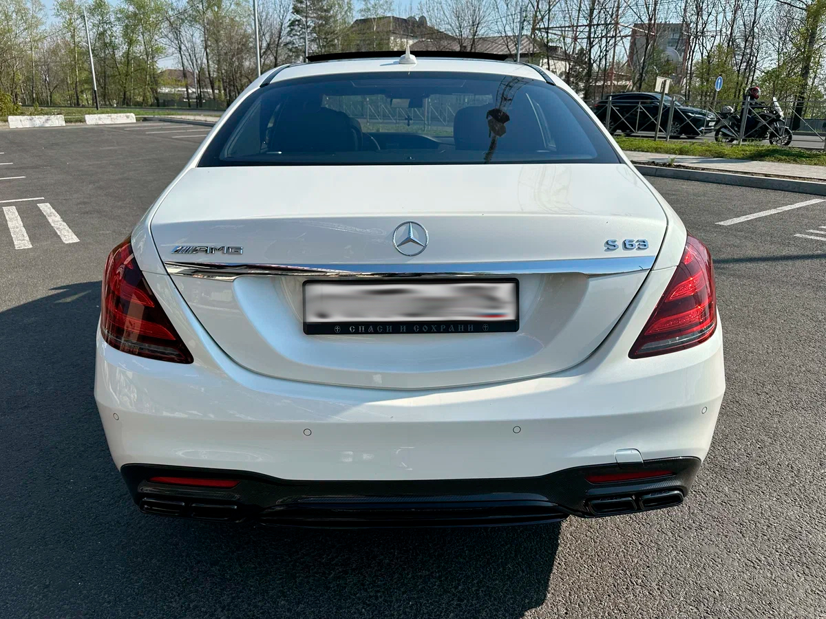 Аренда Mercedes S-klasse AMG